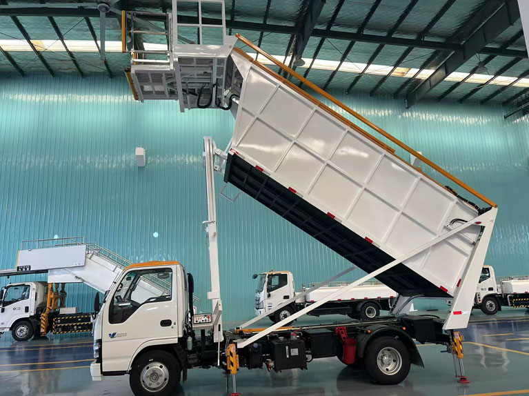 Aircraft Garbage Vehicle Самолетный мусорный автомобиль