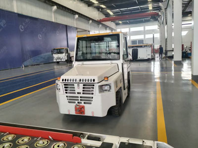 Багажный тягач 25 кН