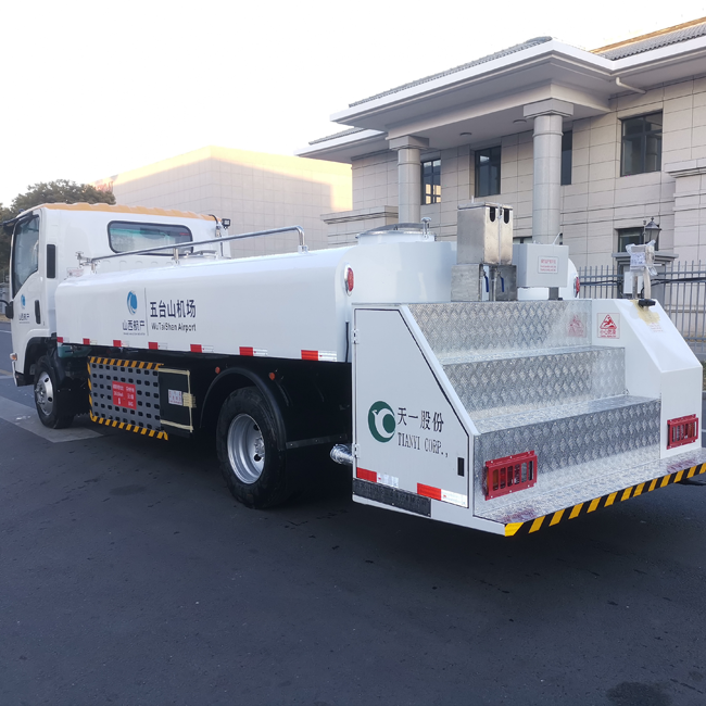 Электрическая питьевая вода подает грузовик