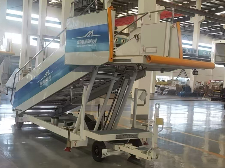 Пассажирская посадочная лестница