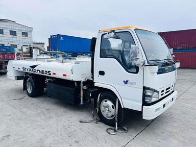 Дизельный самоходный вакуумный насос для туалета