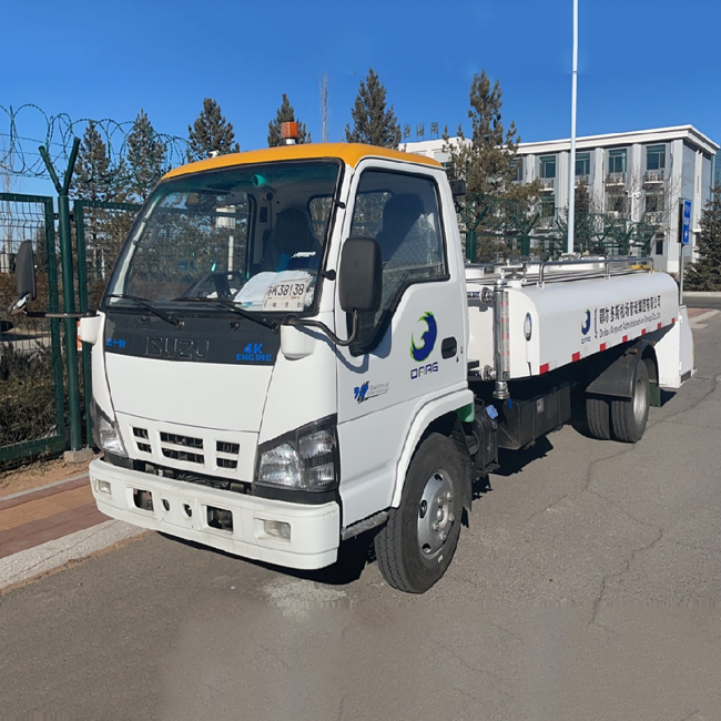 Самостоятельный водный грузовик