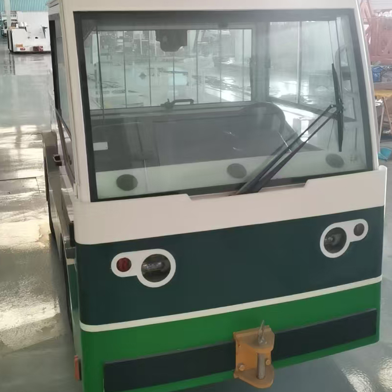 Электрический багажный трактор