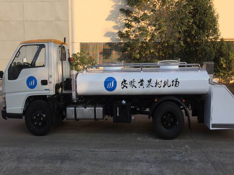 Удобство обслуживания грузовиков для водоснабжения бренда TiaNY