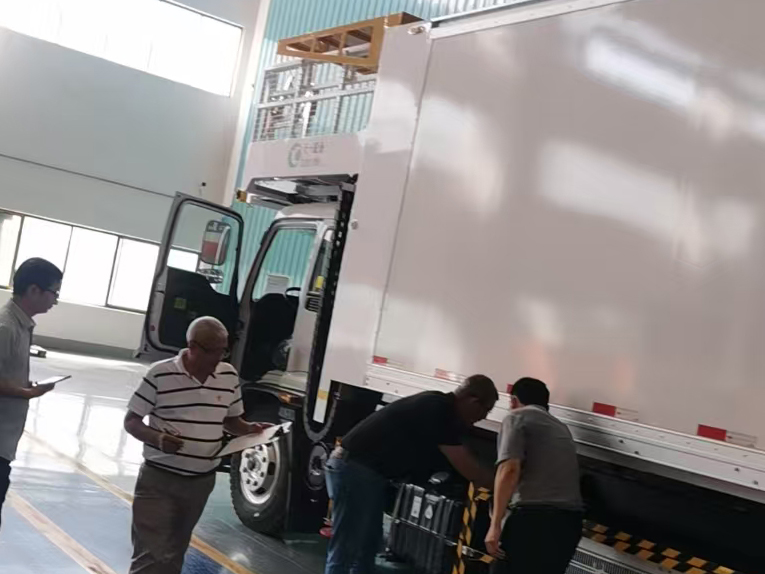 дизельный авиационный автомобиль общественного питания