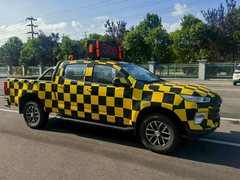  airport follow-me vehicle 